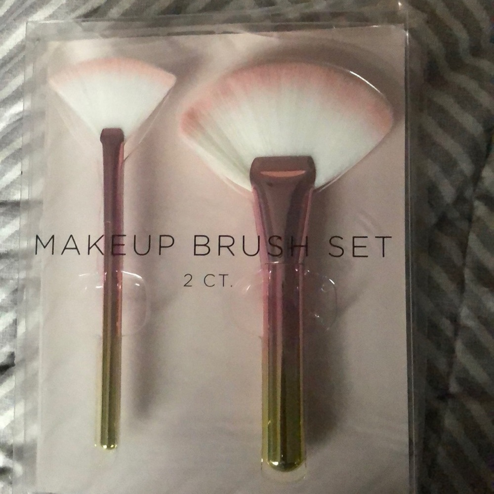 Makeup Brush Set - 2 count - Brand New in Package.